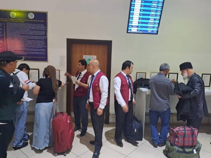 BBF65F64-2CA1-4008-BAF1-F3F05794E25A