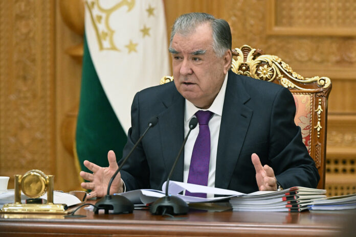 54946067009_2e27c4f29f_b-696x464