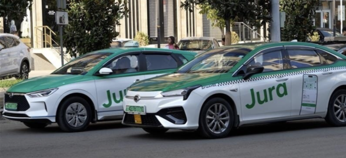 jura taxi